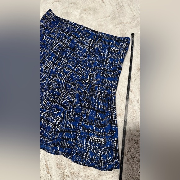 Banana Republic Patterned A-line Pleated Skirt - Picture 4 of 9